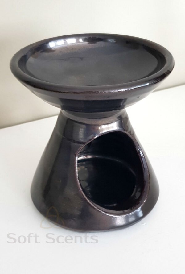 Aromabrander kegel zwart met lichte oliegloed